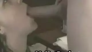 قوة تحمل تشبه الحصان في جنس أسود مع أسود