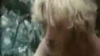مغامرة كارينا الإباحية: لعبة النيك والقذف