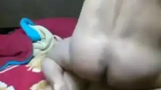 محترفة بورن تبتلع زبه كله في جلسة حميمية