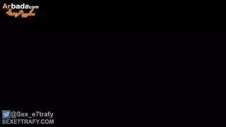 لمسة الأخ المحرمة: الأخت تستسلم للشهوة