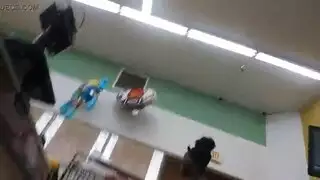 سيدتان ينيكون