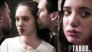تأخذ قضيبًا في الحديقة الضخمة