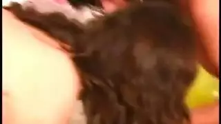 سحاقيات بمؤخرات مغرية في جلسة لعق مهبل صريحة