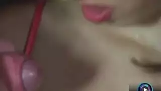 ممرضة شقراء تلبّي آخر طلب جنسي للمريض