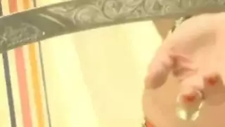حفلة نكاح سرية: عاهرة عربية تستمتع بالجنس الجماعي وهو خارج