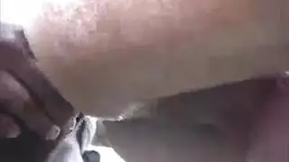 يركب بوت أسود مثلي الجنس ومستقيم