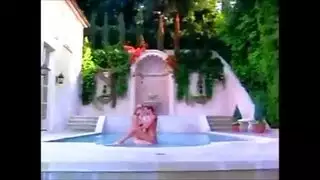 عذراوان أنيقتان تجربان الجنس الصريح مع الرجل المجاور