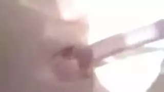 الوكيل العقاري ينكها في فمها بعد توقيع الأوراق