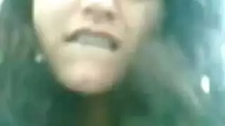 بورنو بوليوود: قبلة مثيرة تؤدي إلى إيلاج عميق