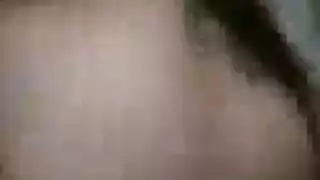 من أفكار الاستحمام إلى فعل استمناء حقيقي