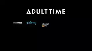 أب ناضج يغوص وجهه في كس سمراء