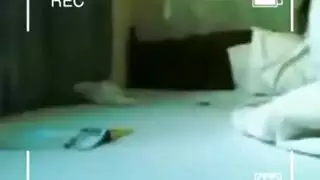 مراهقات كمبوديات صغيرات يتحلّقن فيديو جنس جماعي صريح