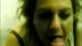 ركوب شرجي ومهني محترف من قبل عاهرة عربية صغيرة