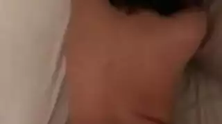 نائب الرئيس العربي يأخذ قضيبًا كبيرًا