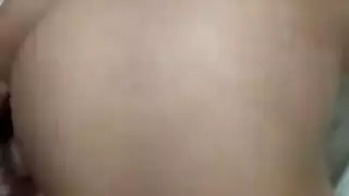 موعد نتفلكس يتحول إلى جلسة مثلية مثيرة