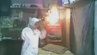 امرأة عربية خبيرة في مشهد إباحي عنيف