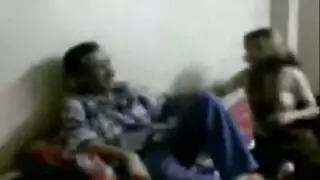 فتاة عربية تتعرض للجماع العنيف