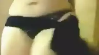 راقصة عربية ساخنة تمارس الجنس العنيف