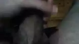 لاتينية عيون زرقاء تتوق لقضيب صلب وركوب عنيف