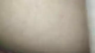 عاهرة القاهرة الساخنة تتوسل للسائل المنوي في فيلم إباحي صريح