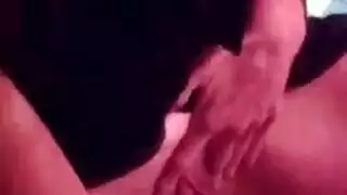 عاهرة كبيرة سن تركب قضيب زوجها عند الفجر