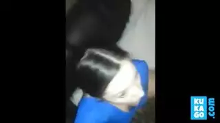 ثقب شرج مثقوب والتحفيز يجعلانها تصرخ