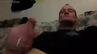 ثقوب حبيبة صغيرة ممتلئة بعلاج مني