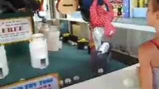 عاهرات صغيرات في ثلاثي إباحي مص وجنس طوال اليوم
