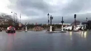 الكذاب المحترف يخدع السيدة في الشارع ويقنعها ويمارس الجنس وبعدها يهرب
