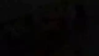 لا مال، لا مشكلة تدفع باستخدام حلقها