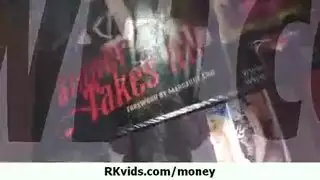 متحولون يابانيون مع قضبان كبيرة