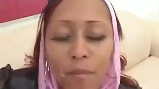 جنس جماعي متطرف يضم ثماني عاهرات محجبات