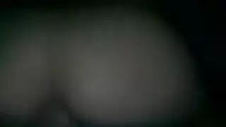 نك قذر: ضربها وهي تتغوط