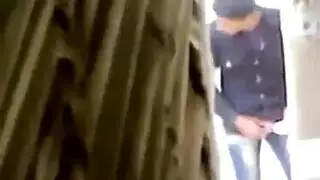طالب ينيك لمعلم في لمنزل ويفشخه عذرتء