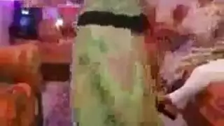 بورنو منزلي عربي: من رقص شهواني بملابس نوم شفافة إلى جنس مزدوج