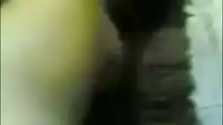 الأب الزوج يفضّل فرج المراهقة على فرج الأم