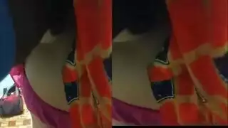 علاقة زوجة الأب الإباحية: فتى الجيران يضربها بقوة