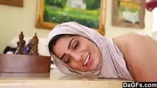 نادية المحجبة مُطلَقة: جلسة نكاح أجنبي صريحة