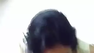 الاستمناء العام قنبلة لسان