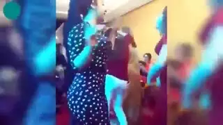 الإيقاعات الأصيلة تلتقي بالجنس الشرجي الصريح والجماعي