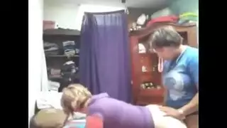 شرموطه تنيك اخت وهيا نايم هي واخوهم