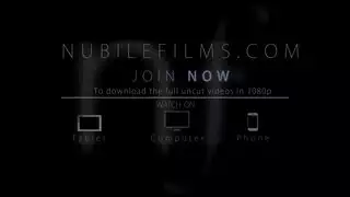 سحاق صريح: لعق وتدليك وصراخ