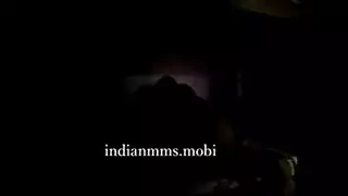 قضيب إيراني غير مختون في مشهد إباحي صريح