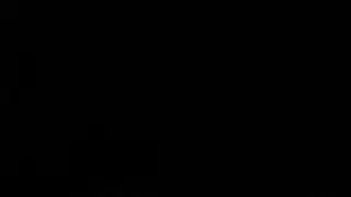 معلمة مشاغبة تحفز فتحة المراهق الضيقة في الفصل