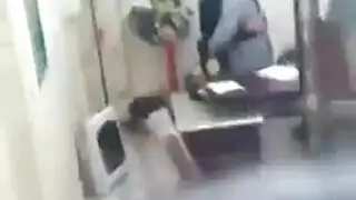 جنس xxx في العمل: مدير كردي يسيطر على موظفته بإيلاج عميق