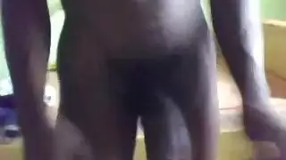 مراهق زبره ضخم يمارس جنس عنيف مع صديقته داكنة البشرة