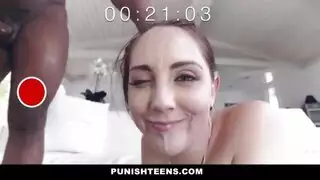 تخون زوجها مع فحل أسود وتصوره وهو ينيكها بعدما أكتشف خيانة زوجها