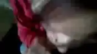 فتيان نحيلون يمارسون الجنس الفموي ويبتلعون السائل المنوي