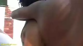 كس جينا فوكس الأسمر يلتقط ديكاً أبيض ضخماً مدهوناً