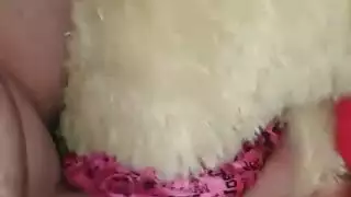 teddy sex يرتدي لسان الثديين الكبيرين ولعنة جيدة مع العديد من العشاق السود